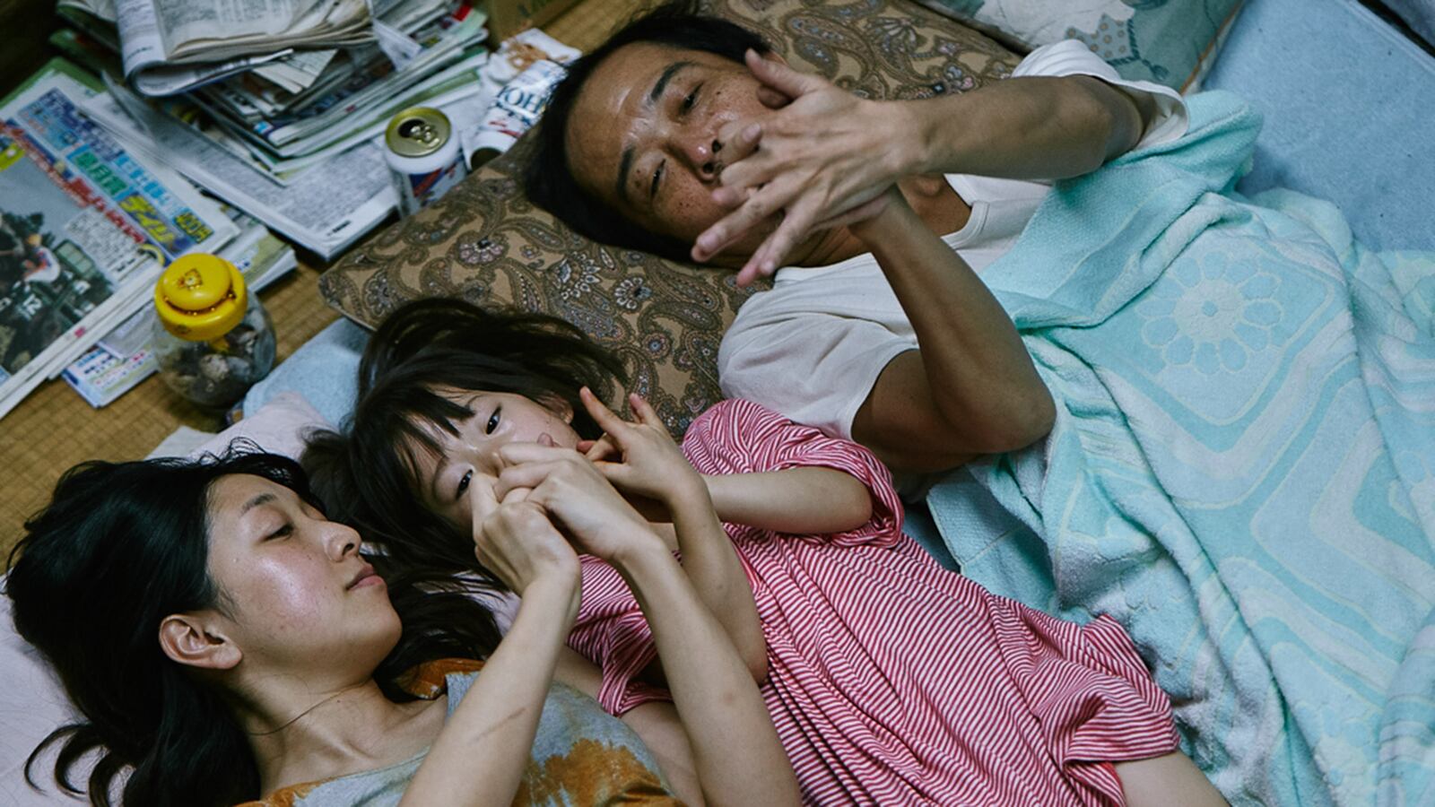 181004-schager-shoplifters-tease_xrthuo