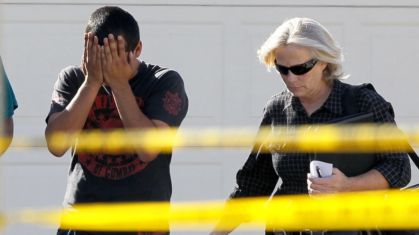 cheats/2012/05/02/5-dead-in-arizona-shooting/gilbert-az-mass-shooting-cs_ylrupe