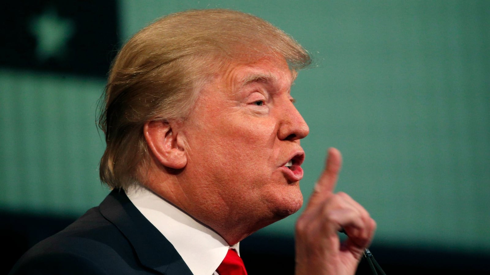 cheats/2015/08/08/trump-i-meant-megyn-kelly-s-nose/150808-trump-nose-cheat_jx8nh2