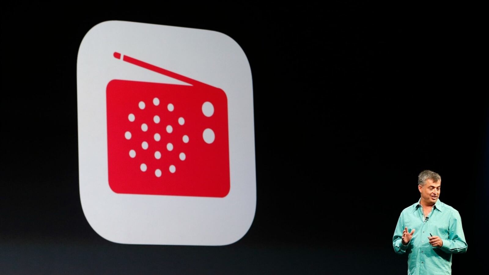 cheats/2015/06/01/apple-launching-music-streaming/150601-apple-streaming_o2v2bo