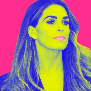 190620-brodey-hope-hicks-tease_yqfk6v