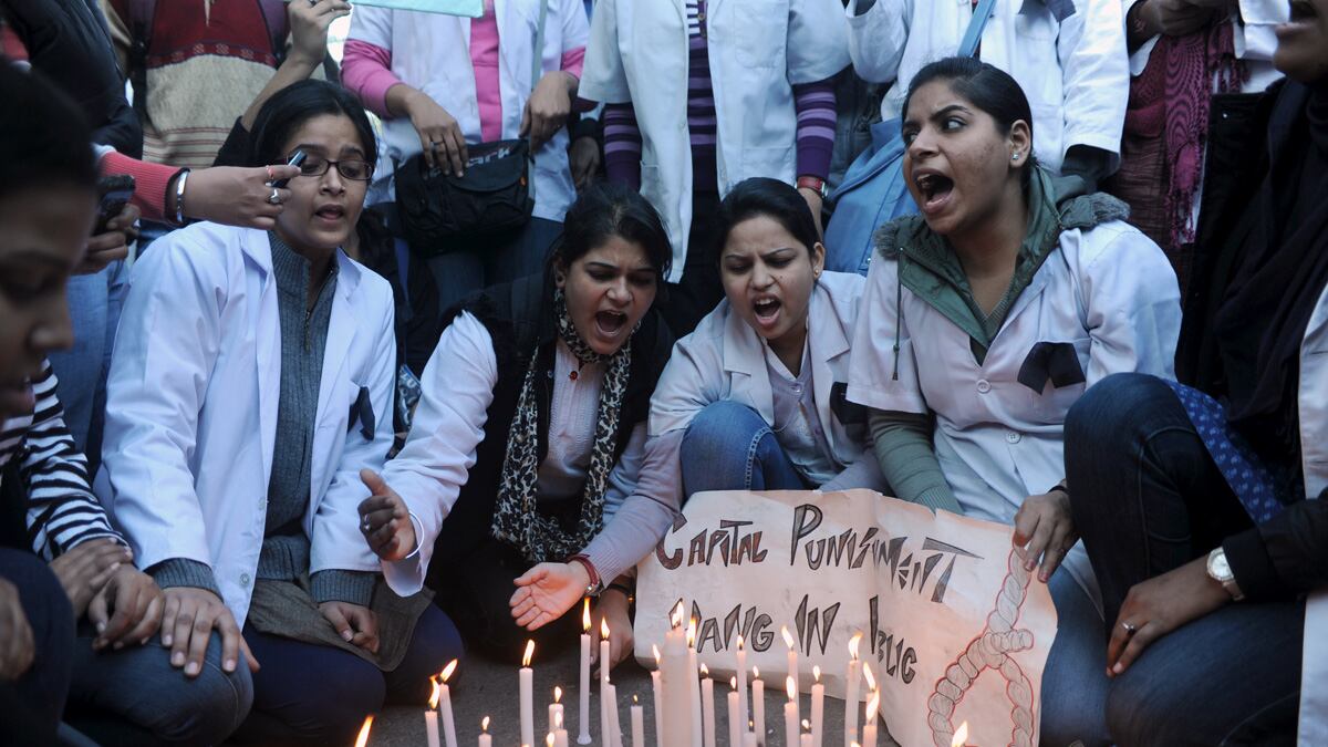 articles/2012/12/19/heinous-bus-gang-rape-outrages-india/vij-dehli-bus-rape-tease-embed_timpq5