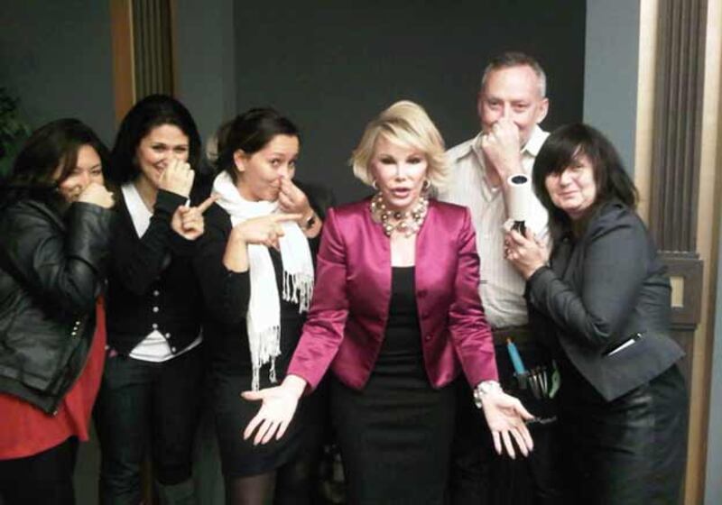 galleries/2010/11/18/best-celebrity-twit-pics/twitpi1118---joan-rivers_dbhsh7