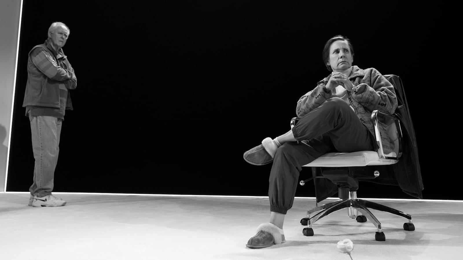 190418-teeman-Laurie-Metcalf-tease_bqxsei