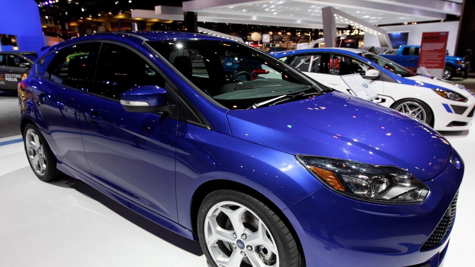 cheats/2012/12/31/ford-focus-is-top-selling-car/ford-focus-best-selling-cheat_vs85fv