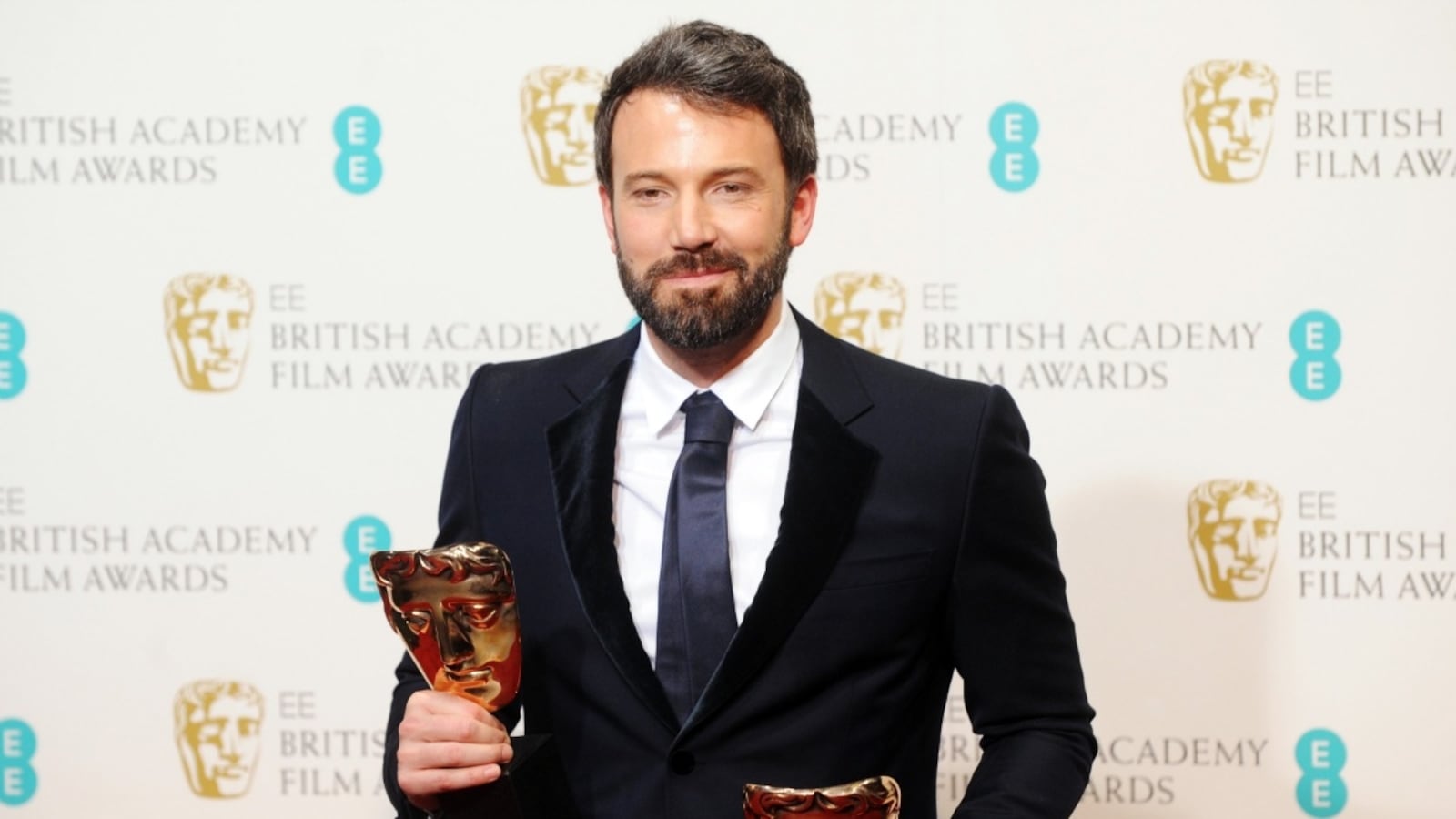 cheats/2013/08/22/ben-affleck-is-the-next-batman/affleck-bafta-cheat_pdtgqw