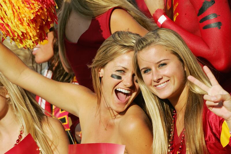 galleries/2014/11/06/25-sexiest-colleges-photos/141107-sexy-colleges-usc_cd6s9k