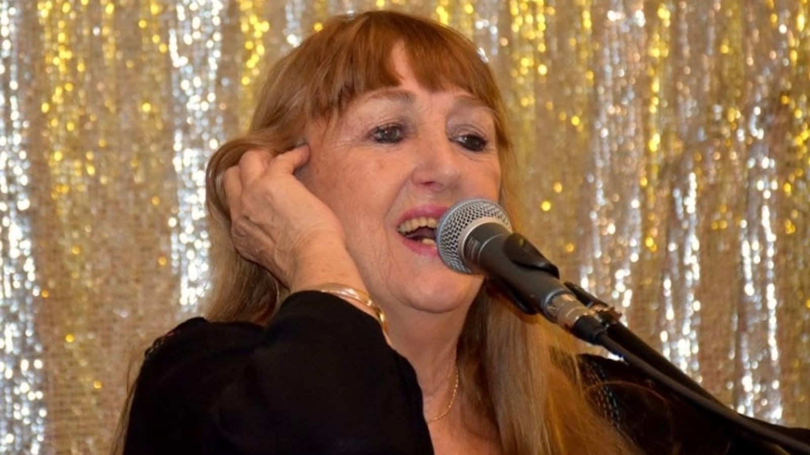 Australian singer Marcie Jones passed away days after announcing her leukemia diagnosis.