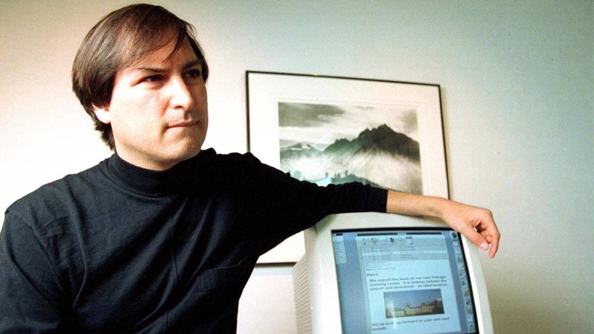 articles/2011/10/07/steve-jobs-legacy-apple-must-expand-offer-more-great-products-or-fail/business-of-steve-jobs-karabell_odlaxn
