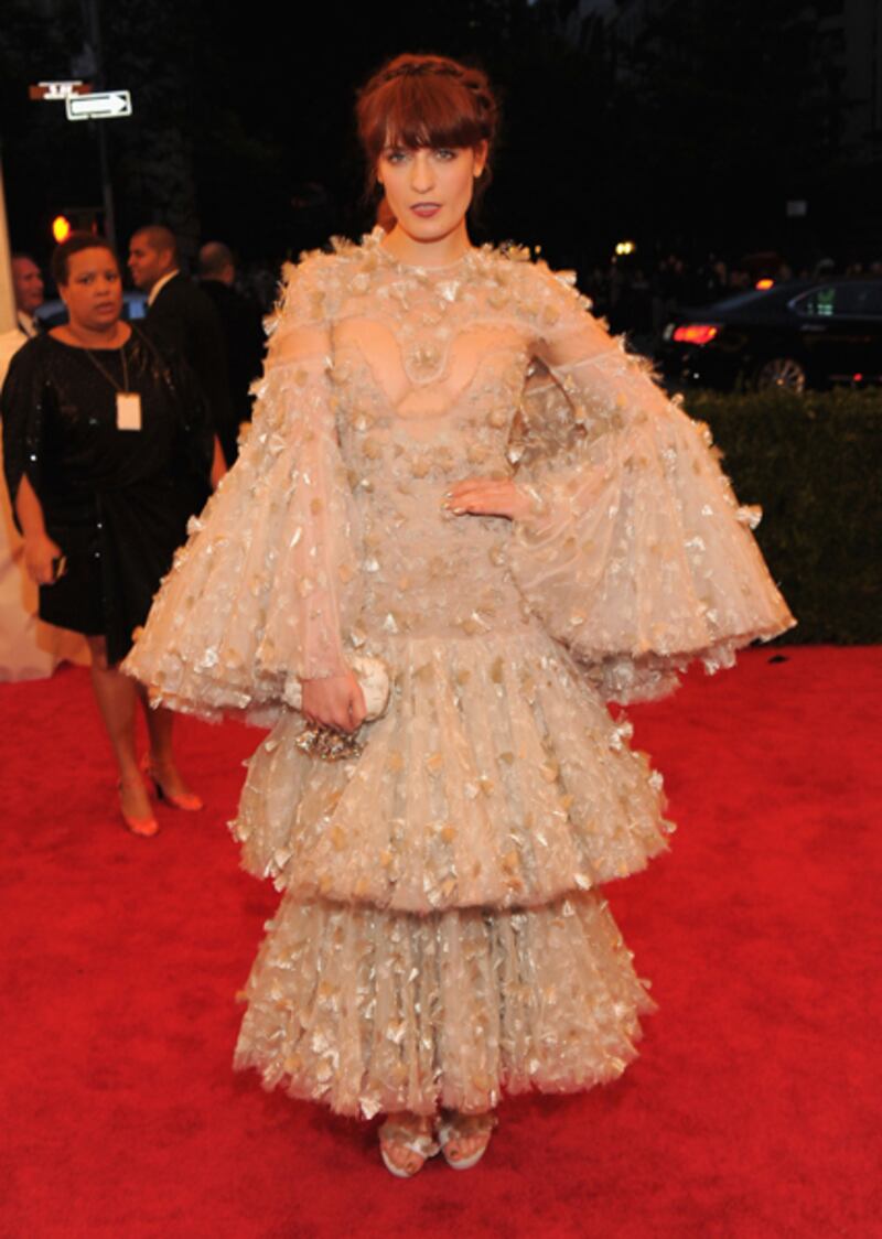 galleries/2012/05/07/met-gala-2012-red-carpet-best-dressed-from-costume-institute-gala/met-costume-gala-welch_htliji