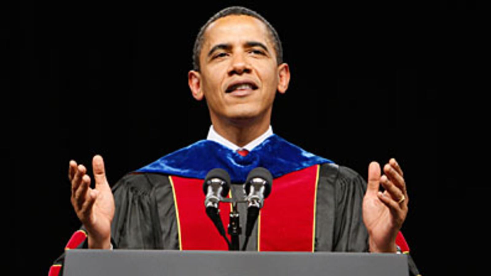 cheats/2009/05/14/obama-shrugs-off-degree-flap/obama-commencement_wfx5bh