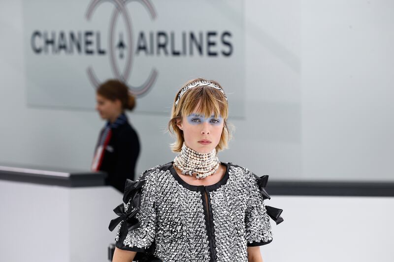 galleries/2015/10/07/ooh-la-la-paris-fashion-week-revealed/151006-paris-fashion3_hzhjwi