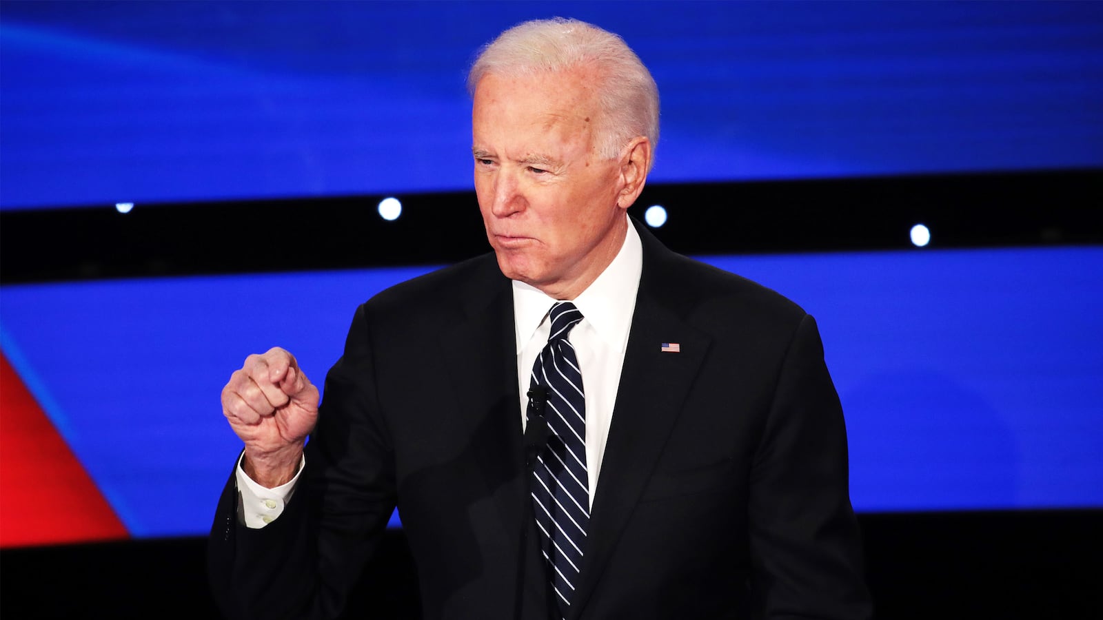 200114-lewis-biden-tease_o3d38k