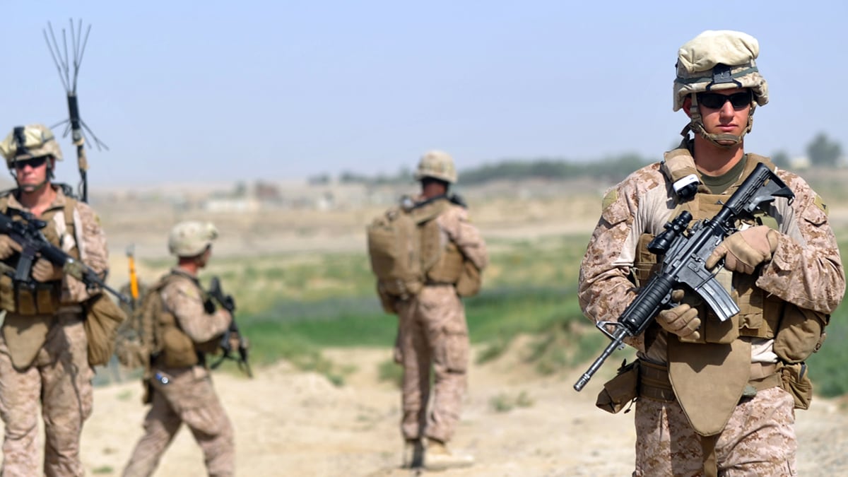 cheats/2012/09/01/afghan-suicide-attack-kills-12/afghan-nato-base-attack-cheat_xi1yfa