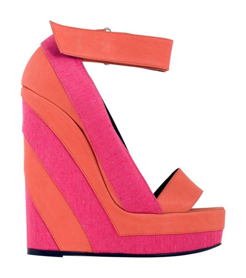 galleries/2010/10/08/killer-heels/high-heels---pierre-hardy_fpdmx9