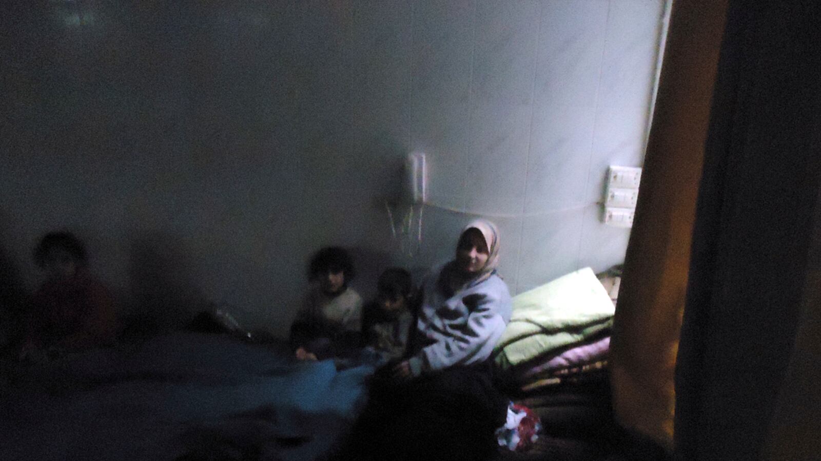 articles/2012/02/09/inside-homs-syria-s-war-zone/syria-homs-paul_e7vxan