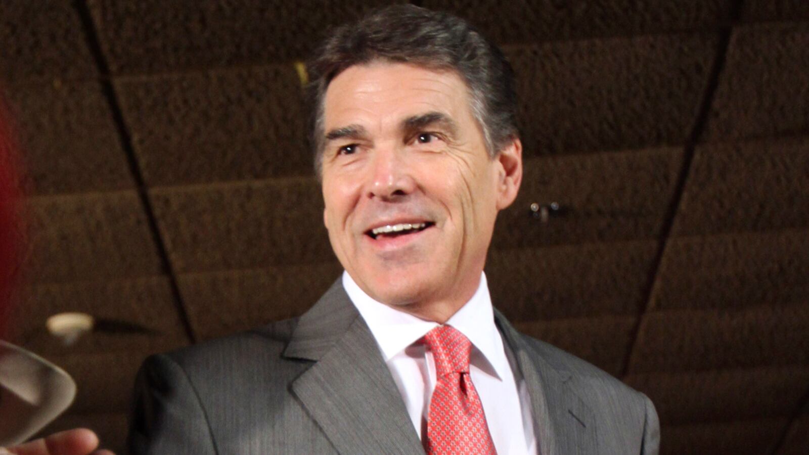 cheats/2011/11/28/sheriff-joe-endorses-perry/sheriff-joe-arapaio-endorses-perry-immigration-cs_nq5lhj