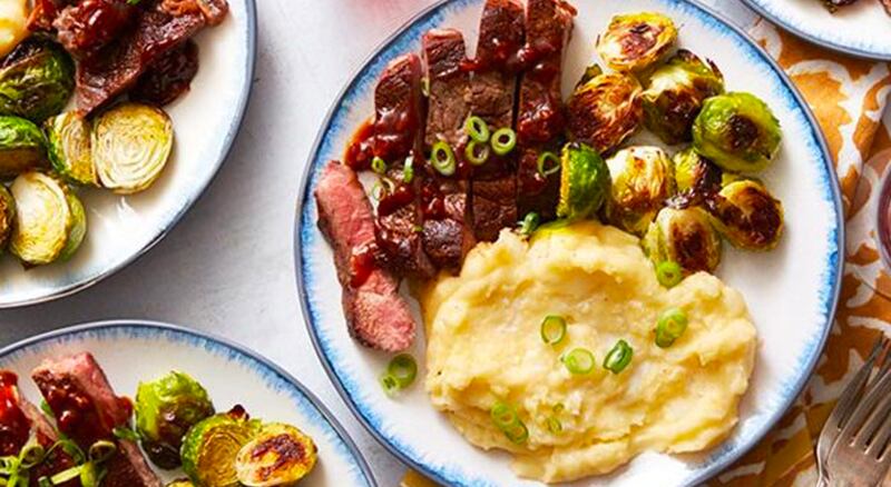 170529-blue-apron-tease-3_rffz2g