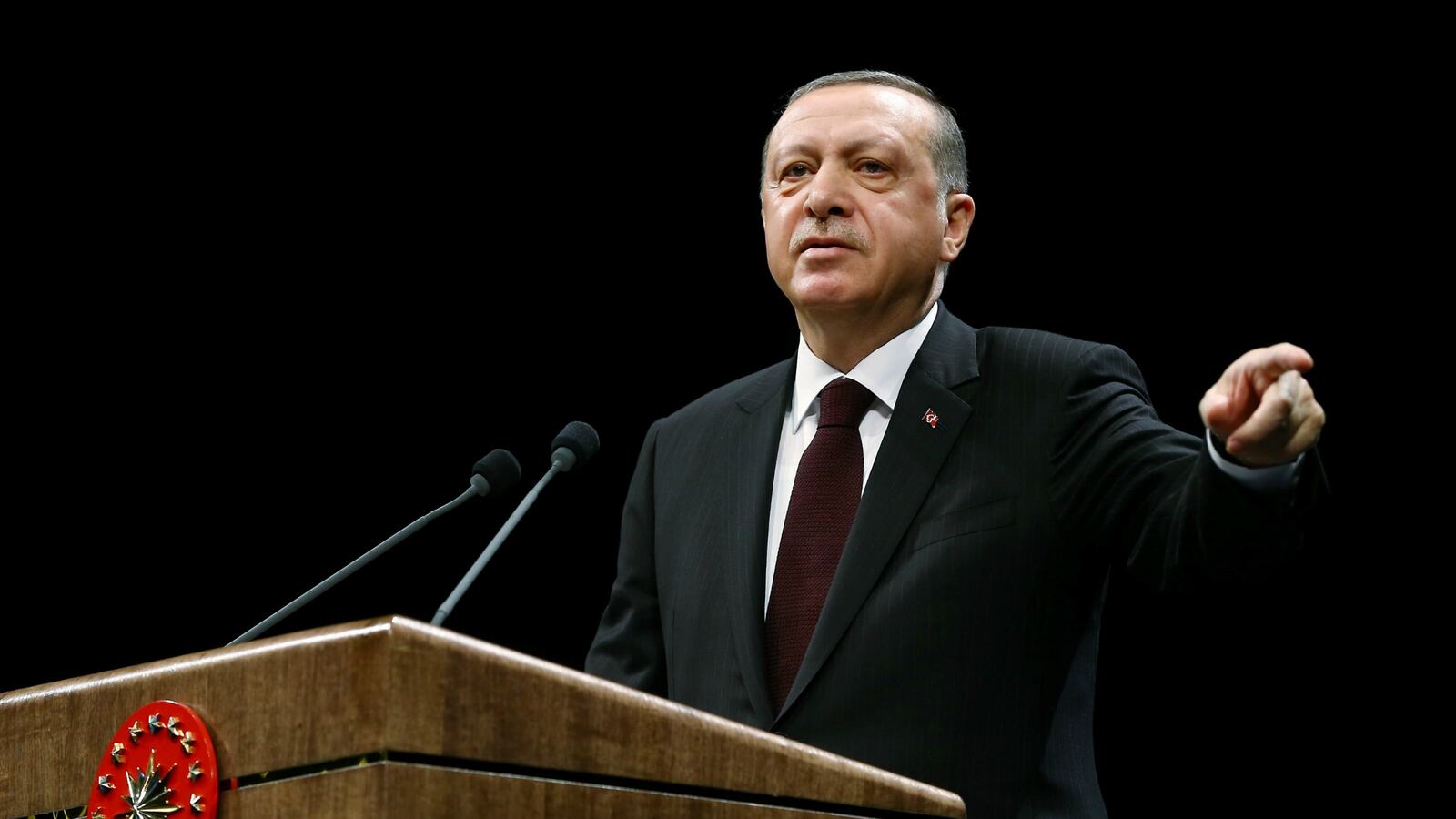 cheats/2017/01/21/turkish-parliament-passes-bill-to-expand-president-s-powers/170121-erdogan-parliament-presidential-powers-cheat_s1gyax