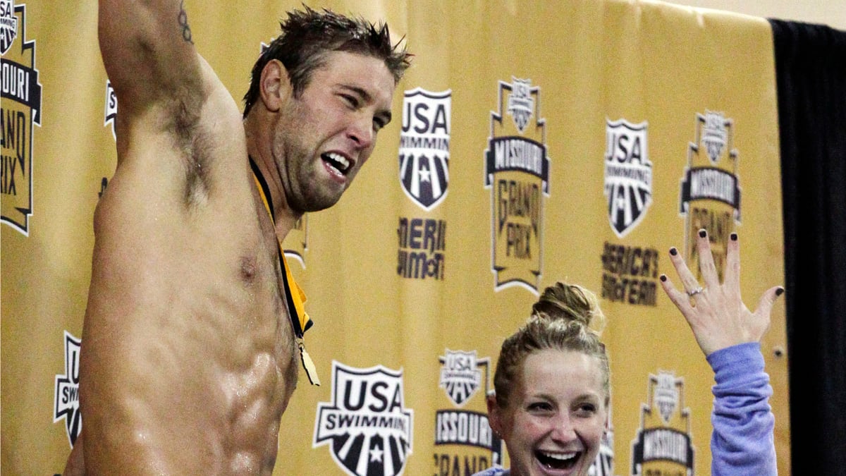 cheats/2012/02/14/olympian-proposes-on-medal-stand/olympic-swimmer-proposal-cs_mjebes