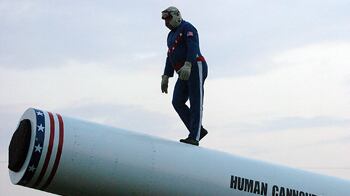 cheats/2011/04/25/man-dies-in-human-cannonball-act/human-cannonball_tngzim