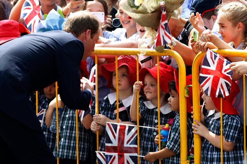 galleries/2012/09/22/the-best-of-prince-william-kate-s-jubilee-south-pacific-visit-photos/will-kate-tour-28_e1yynl