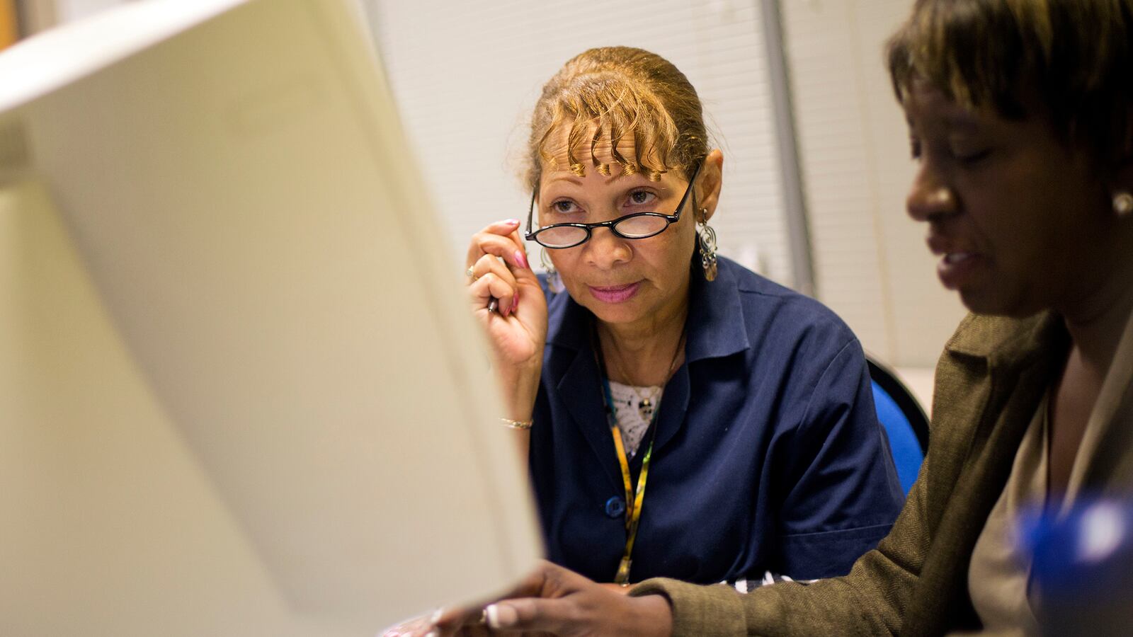 articles/2014/04/01/inside-obamacare-s-11th-hour/140401-11th-hour-obamacare_sozkt1