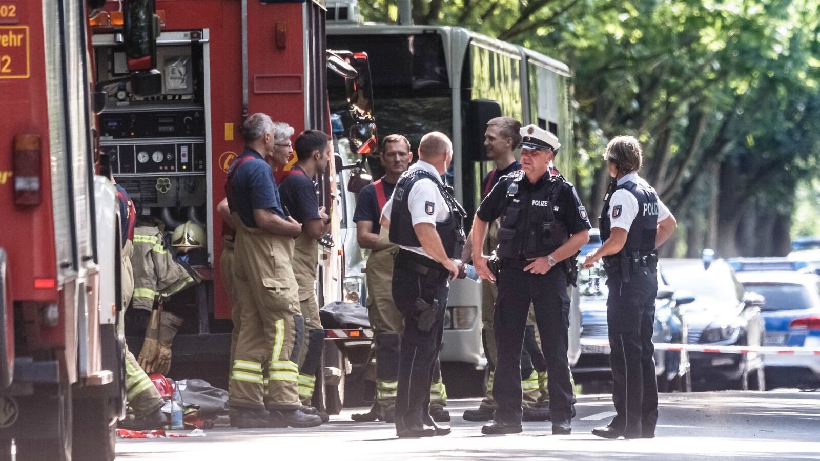 180721-germany-bus-knife-attack-cheat_x6suha