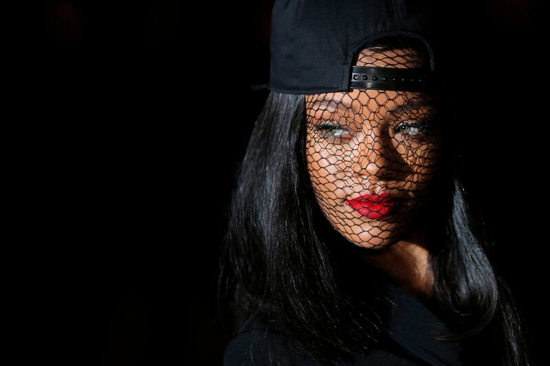 articles/2014/03/24/rihanna-named-cfda-fashion-icon-steve-madden-teams-with-brian-atwood/140306-wip-riri_tyekjm
