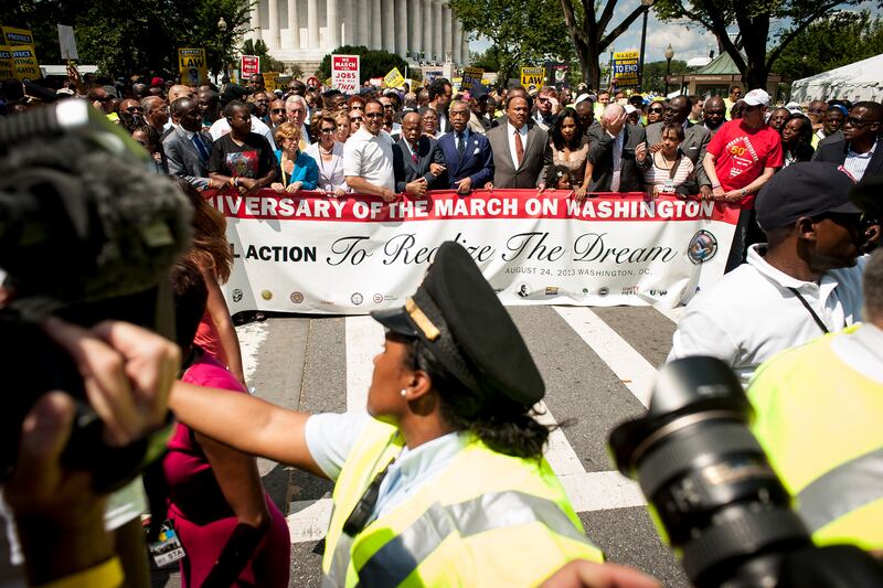 articles/2013/08/27/so-much-hope-a-reporter-remembers-the-march-on-washington/130826-mow-covering-tease_km5oaw