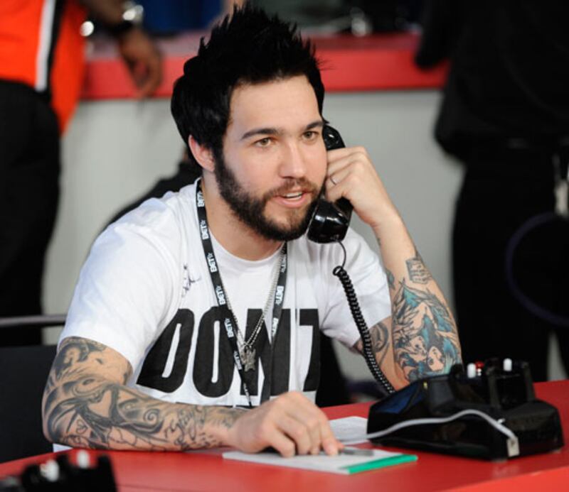 galleries/2010/02/05/stars-celebrate-super-bowl-xliv/super-bowl-celewentz_jiomnx