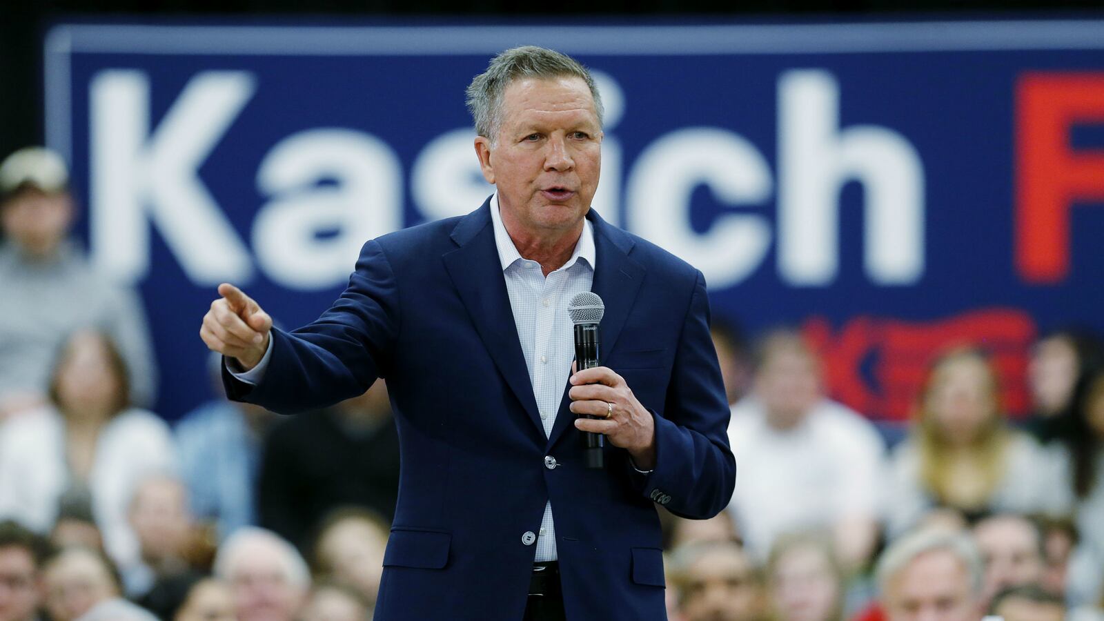 cheats/2016/02/22/kasich-apologizes-for-kitchen-comment/160222-kasich-apologizes-women-comment-cheat_ugirha