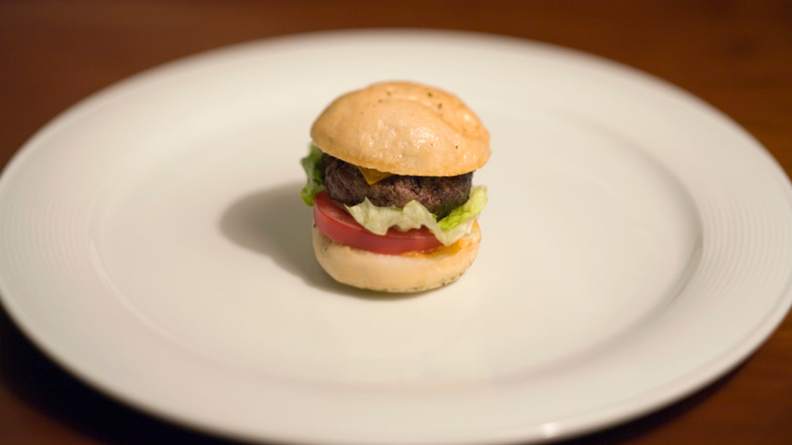 articles/2011/06/18/caloric-restriction-the-science-of-eating-less-and-living-longer/eat-less-live-longer-roberts_xacvkh