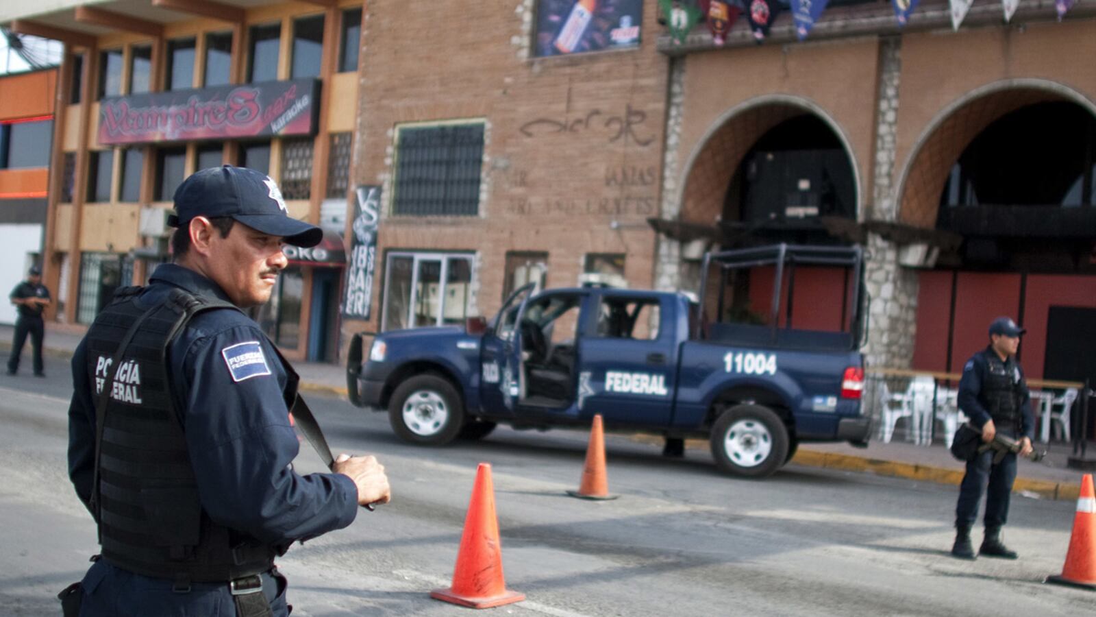 cheats/2011/10/31/u-s-flight-attendant-found-dead-in-mexico/us-airways-flight-attendent-found-dead-mexico-city-cs_qvqyow