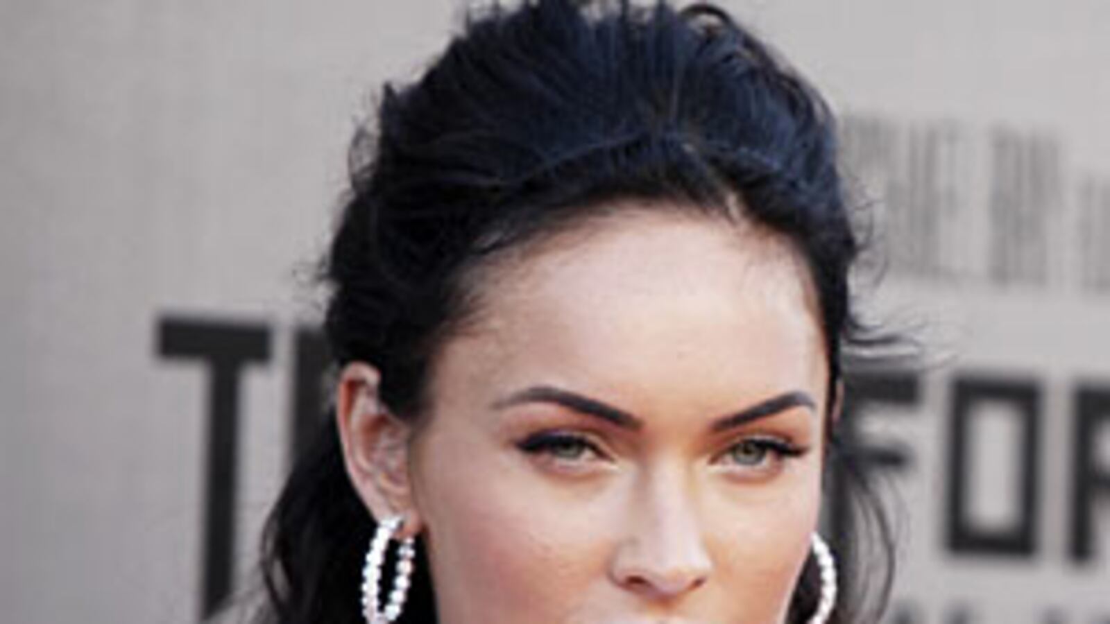 cheats/2009/09/07/megan-fox-irsquom-schizophrenic/megan-fox-1_du4gxl