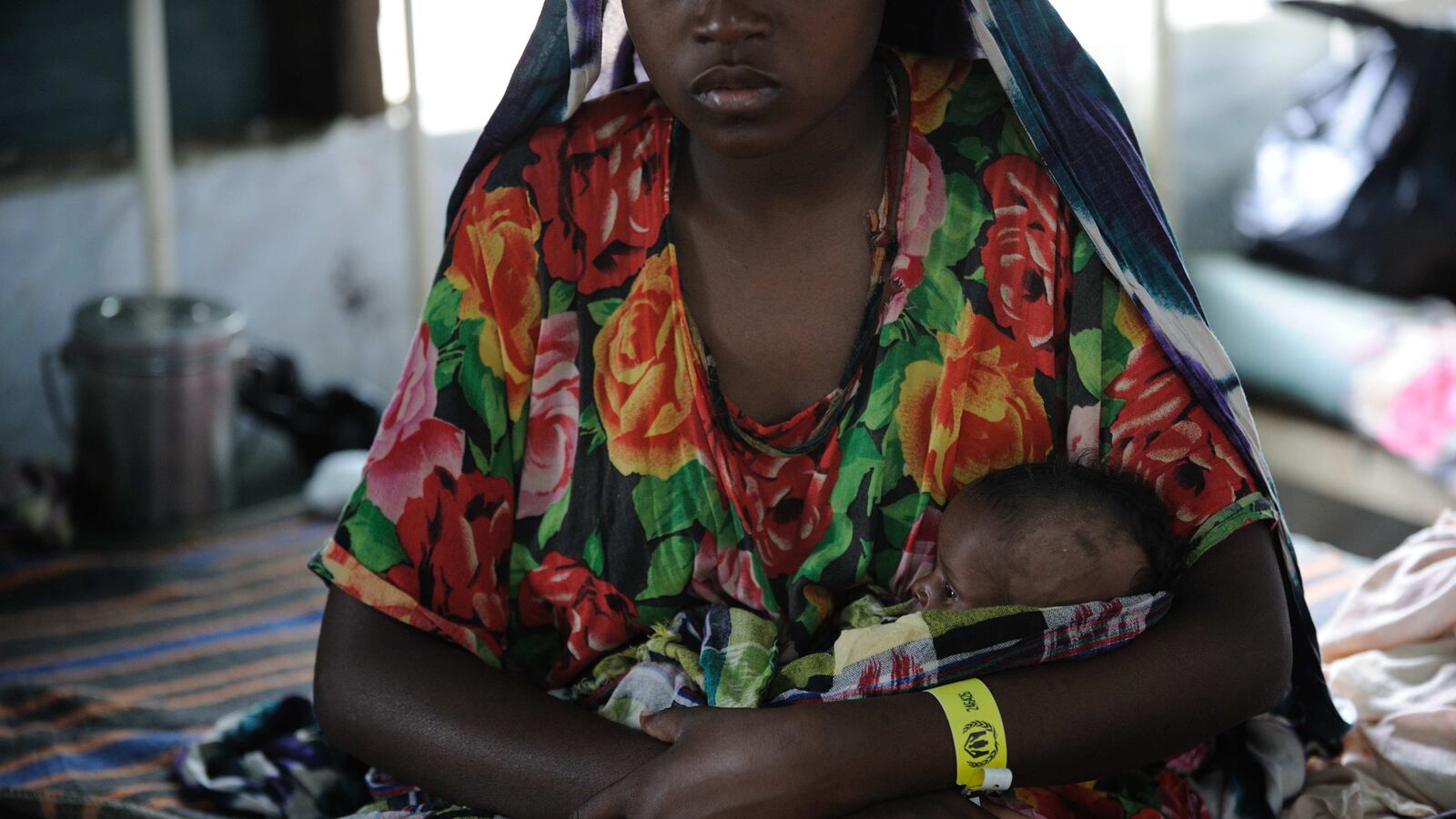 articles/2013/08/16/somalia-on-the-brink/130816-docs-without-borders-tease_dgcf39