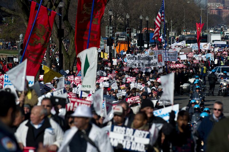 galleries/2013/03/26/scotus-marriage-equality-rallies/130326-marriage-equality-anti-protesters_zducjs