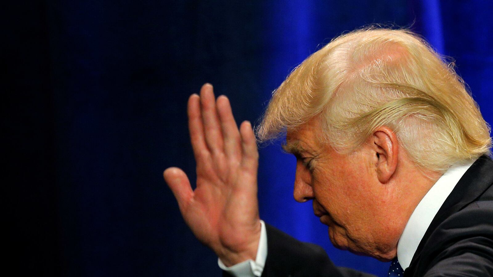 articles/2016/08/19/donald-trump-s-insane-immigration-ideas-would-ban-doctors-from-coming-to-america/160818-Tomasky-Trump-Doctors-tease_g9v2kx