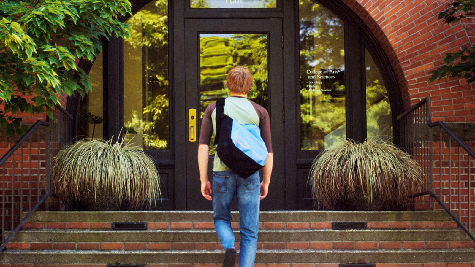 articles/2011/10/05/college-interviews-do-they-really-count-toward-admission/college-admissions-cohen_m6cmir