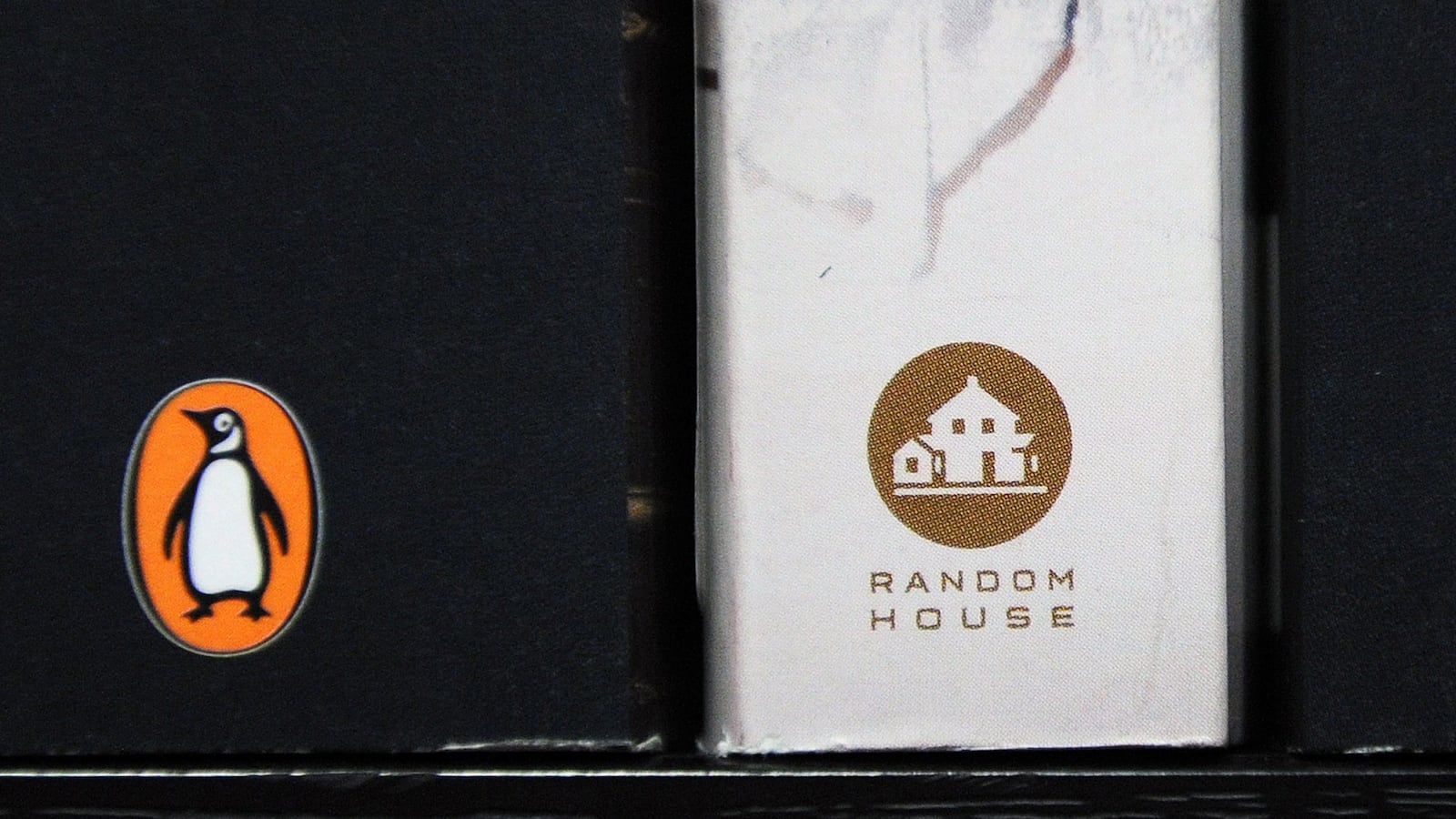 cheats/2013/02/14/doj-approves-random-house-penguin-merger/penguin-random-house-merger-tease_jsjxyc