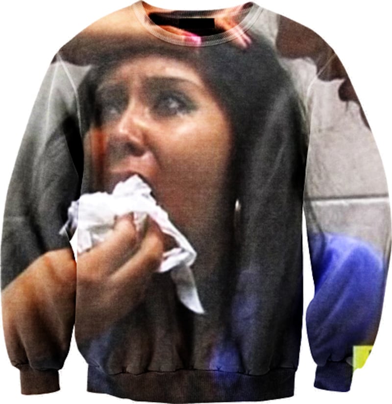 galleries/2012/11/22/justin-bieber-snooki-more-from-tumblr-s-sexy-sweaters-photos/snooki_esfmdr