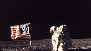 cheats/2009/07/17/nasa-restores-moon-landing-footage/moon-landing_gpjdul