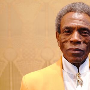 200601-André-De-Shields-tease_hludiy