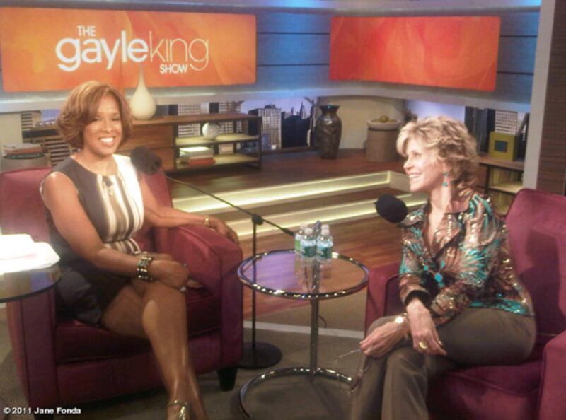 galleries/2011/08/14/best-celebrity-twitter-pictures/jane-fonda-best-celebrity-twitter-pictures_soa3if