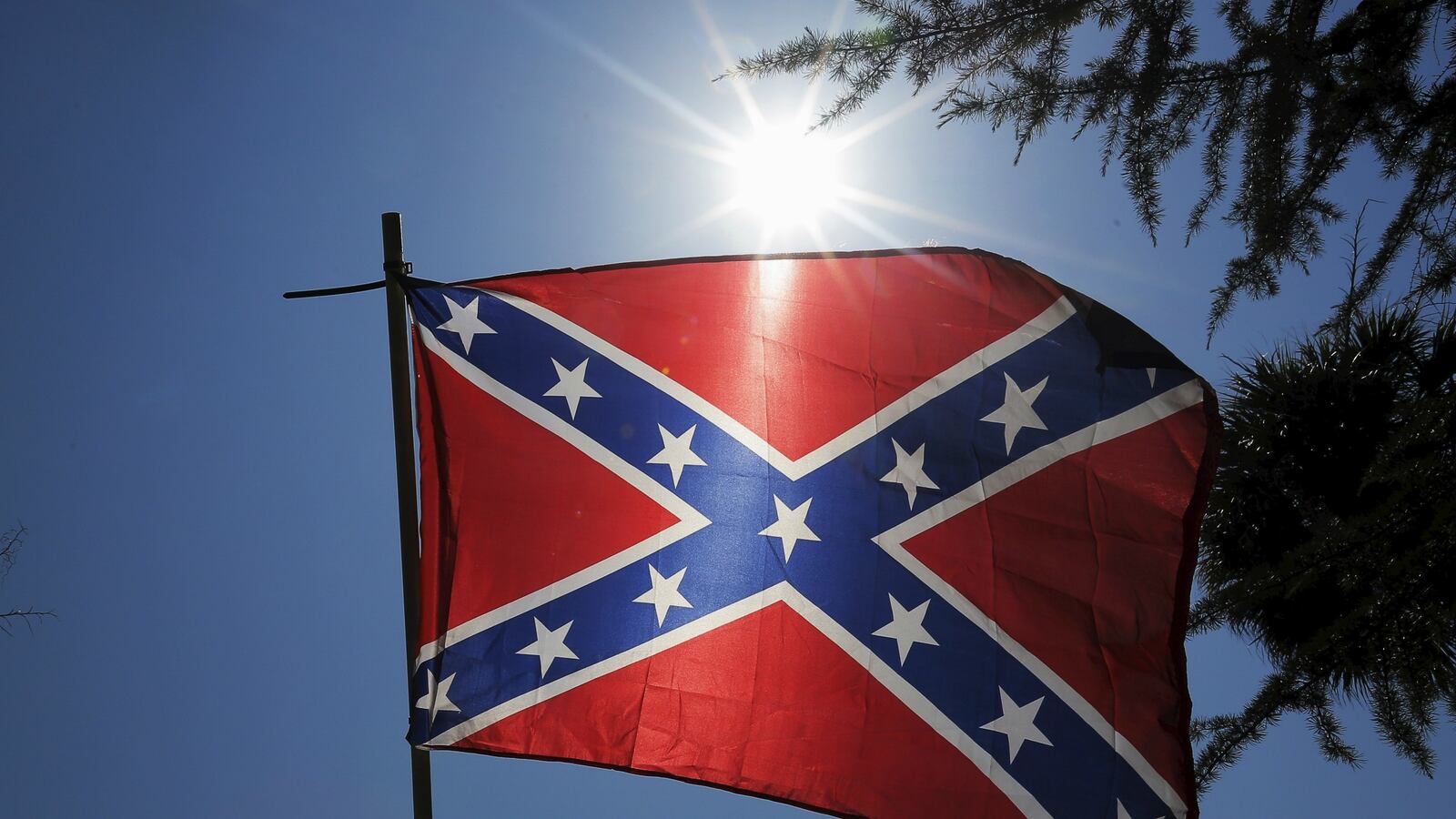 cheats/2015/10/19/tenn-co-no-raising-confederate-flag/151019-confederate-cheat_ziwaln