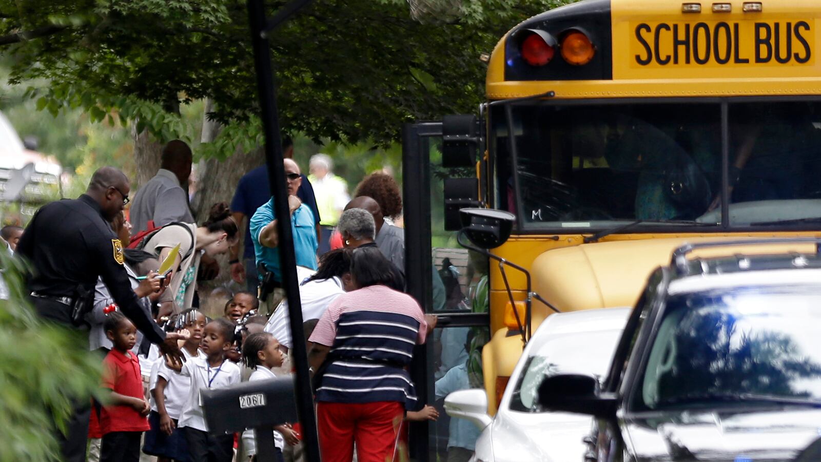 cheats/2013/08/20/dekalb-police-chief-we-don-t-have-a-motive-for-shooting/130820-georgia-school-shooting2-cheat_fbcbpk