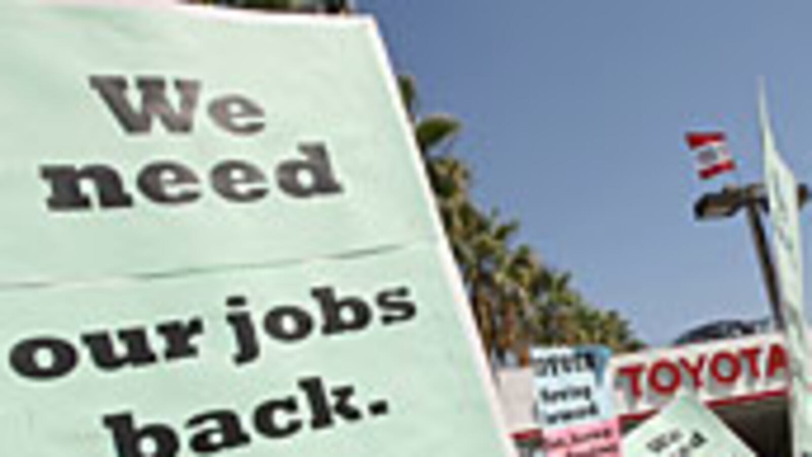 articles/2010/07/23/daily-beast-manifesto-divides-economists/macmahon-manifesto_115379_slzrna