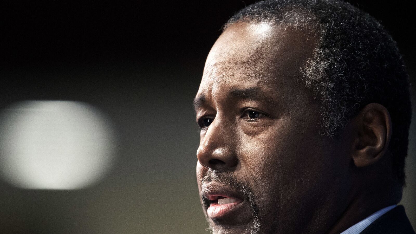 articles/2016/02/23/ben-carson-s-desperate-new-black-litmus-test-for-raised-white-obama/160223-taylor-carson-tease_msnlvg