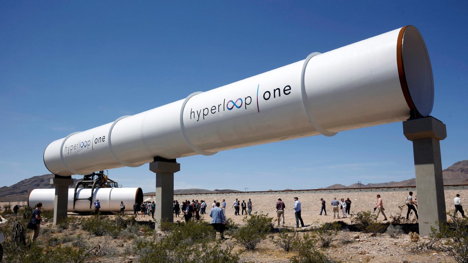 cheats/2016/05/12/video-hyperloop-hits-100-mph-in-2-secs/160512-hyperloop-cheat_mkdd3n