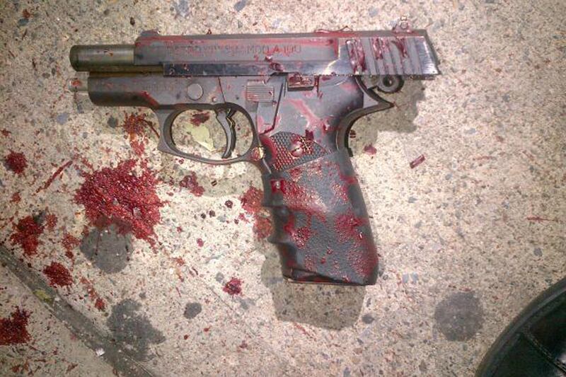 articles/2013/08/10/how-bronx-teen-shaaliver-douse-killed-by-cops-ended-up-with-a-gun/130808-daly-bronx-tease_s9ukkl